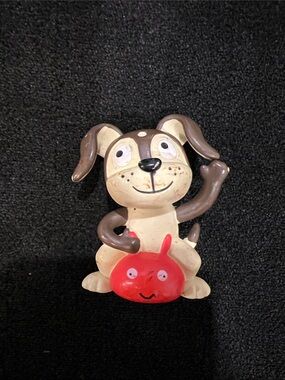 Portable Brown & Cream Puppy Tonies - Brown and Red Accent